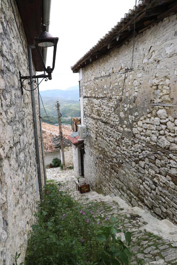 Guest House Maria - Berat Castle Εξωτερικό φωτογραφία